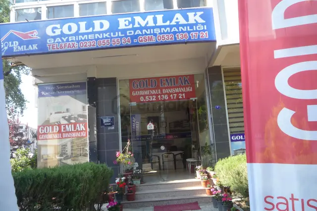 İzmir Torbalı Gold Emlaktan Satılık Kıymetli Tarla