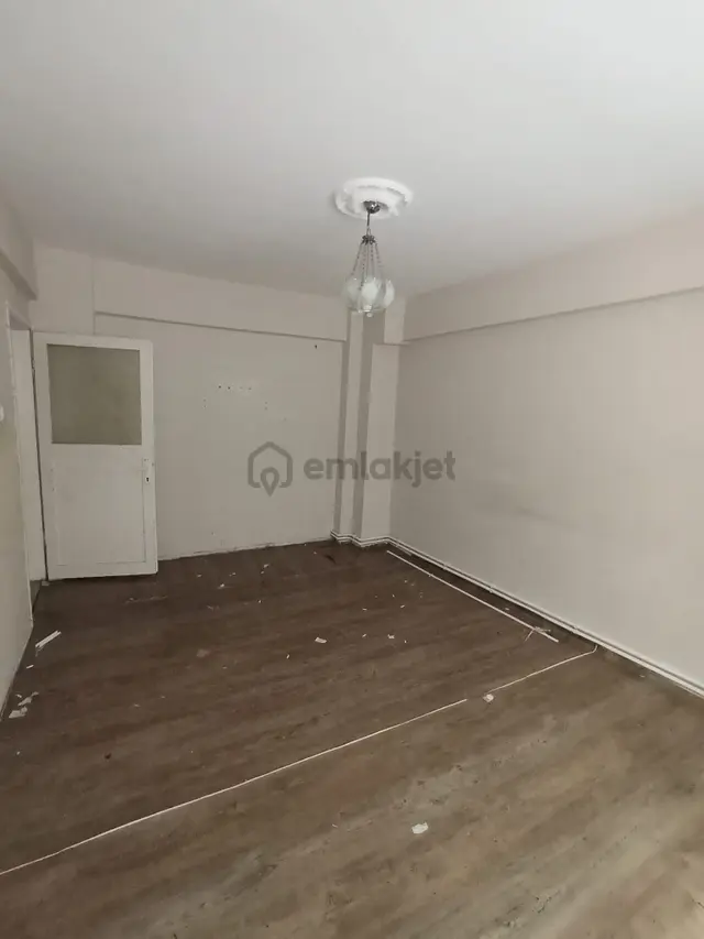 Beyoğlu Kasımpaşa Kadımehmet'te, 2+1, 80m2, K.uygun Değil,geniş, Ferah Satılk Daire-sözgen'den-607 2