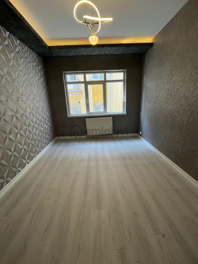 Bilgen Vatan'dan Gazino Merkeze Yakın'da Eğitim Araştırma Hastahanesi Yakını 3+1 Megalüks Yapılı 4
