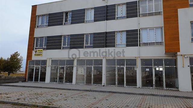 Şehir Hastanesi Bölgesinde Düşük Katlı Fulll Eşyalı 2