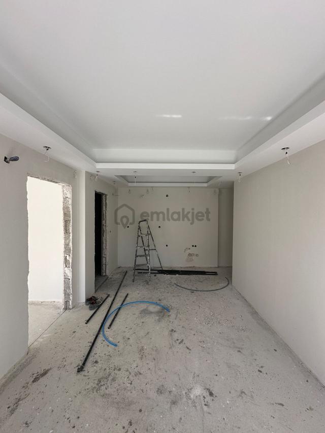 Van'ın En Güzel Konumunda Satılık 1+1 Daire 3