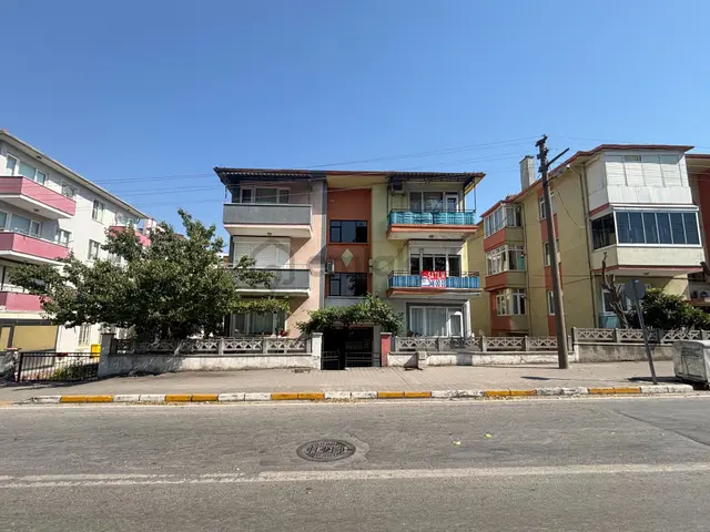 Balıkesir Atatürk Mahallesi Harb-iş Sitesi 3+1 Satılık Daire 1