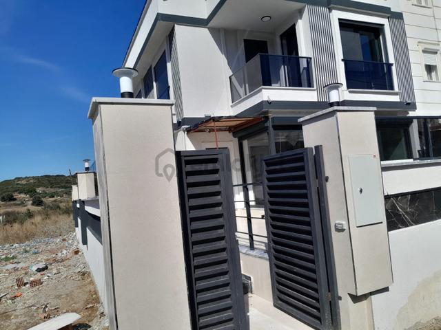 Didimde Denize Yakın 4+1 Sıfır Villa 4