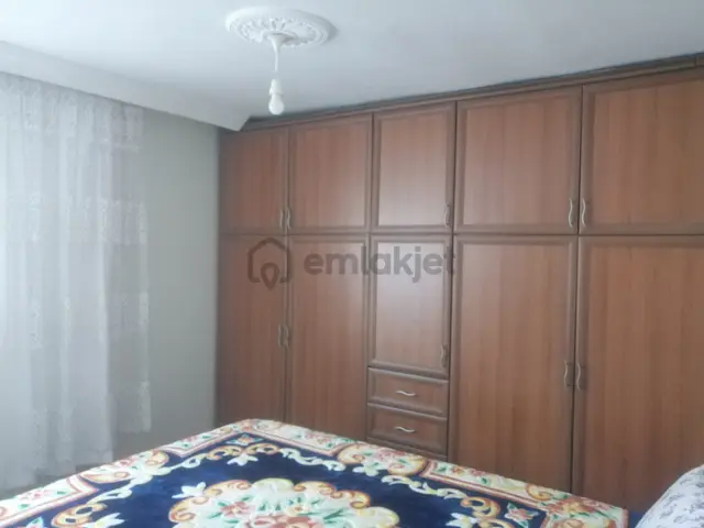 Polatlı İstiklal Mah. Satılık 3+1 Bahçe Katı 3