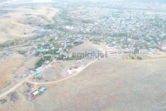 İlçe Merkezinde Yeni Açılan Toki Lere 70mt Mesafede Kaçırılmayacak Fırsat Arsa 5