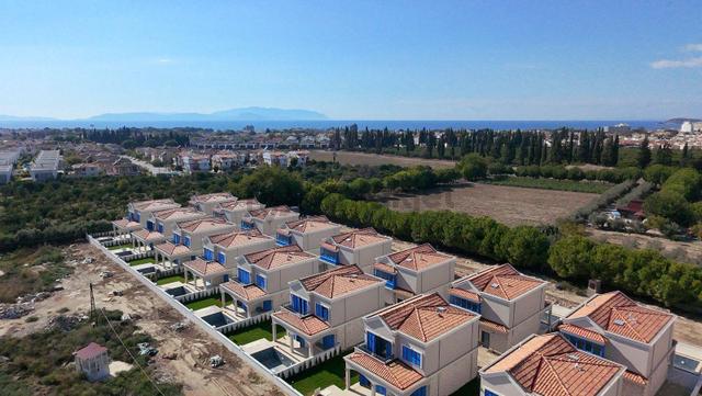 Kuşadası Awm Ve Denize Yakın Konumda Müstakil Bahçeli 5+2 Villa 2