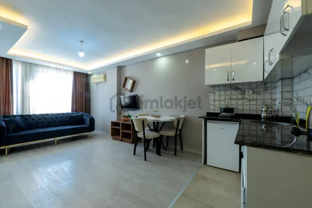 Lara'da 4 Kişilik Daire 1300 Tl 1