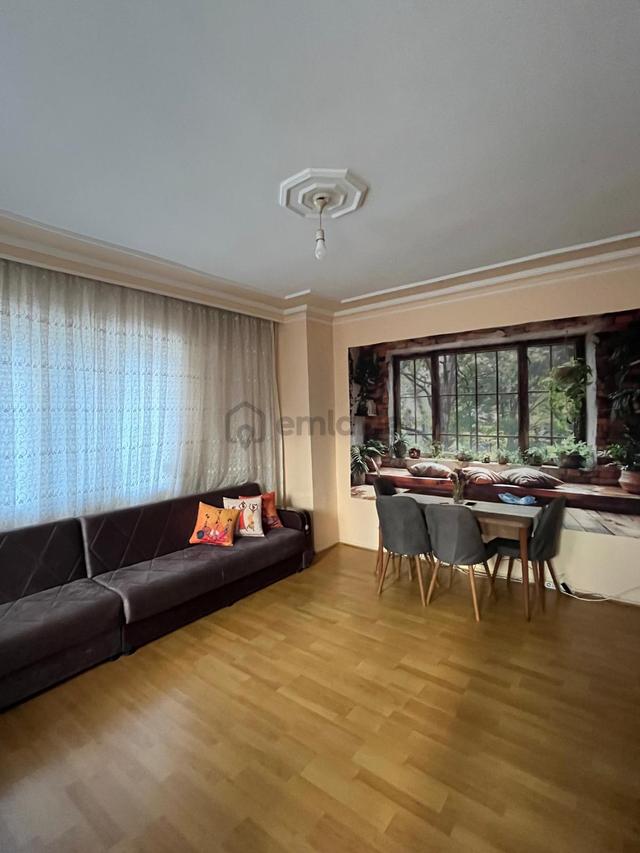 Merkezde Tramvay Yakını Çok Geniş 2+1 5