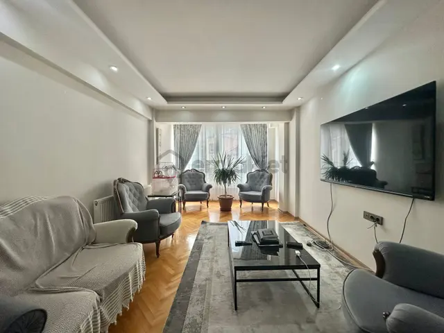 🏡 Tefikiye Mahallesi 🏡 ✅5+2 M2 400 5 Katlınım 5 Katı Dublex ❇️kombi Petekli 2