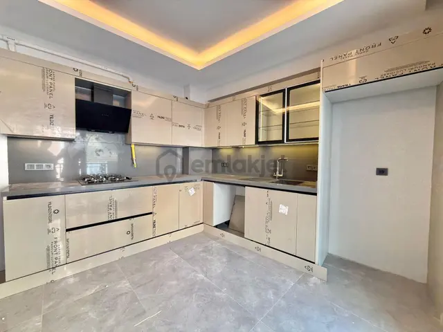 🏡2 Anafartalar Mahallesi 🏡 ✅3+1 120 M2 7 Katlınım 4 Katı ❇️kombi Petekli ❇️fulll Özelikli 1