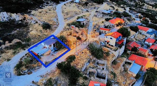 Foça Kocamehmetler'de Satılık 322 M2 Arsa 2