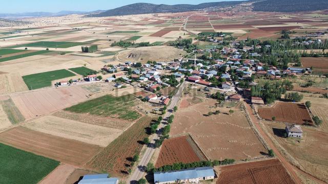 Konya / Akören / Karahüyük Mahallesinde 566 M² Müstakil Tapulu Konut İmarlı Arsa 3