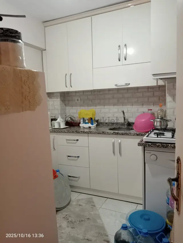 Lise Caddesinde Merkezde 3+1 Satılık Daire 5