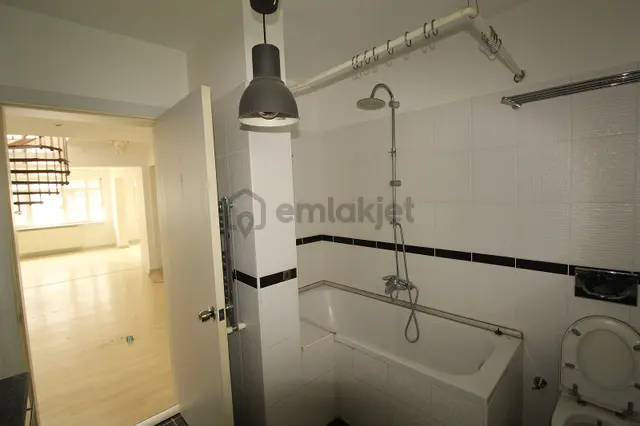 Beyoğlu Cihangir'de Taksim'e Yakın Geniş Teraslı Daire 4