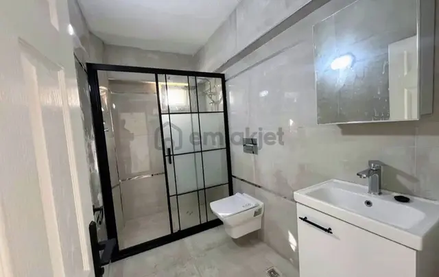 Didim Çamlıkta Mahallesinde Satılık 2+1 Geniş Ferah Güzel Bir Daire Satıyoruz 3