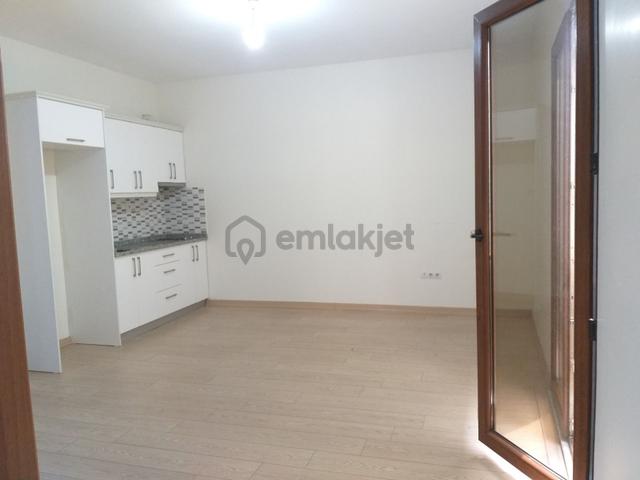 Kağıthane Çağlayan Adliye Metro Karşısı Kiralık Ofis 1+1 3