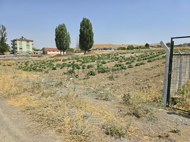 Şehitali Yapılaşma İçinde Köşe Villa Parseli 1674m2 3