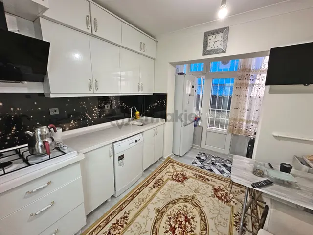 Saimekadın Göbek Yakınında Full Yapılı Bahçeli 2+1 Satılık Daire 1