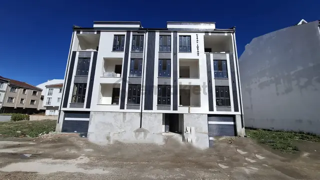 Roma' Dan Ertuğrulgazı' De Satılık Daire 1