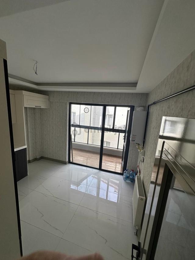 Atapark Mahallesi'nde Cadde Üzerinde Sıfır Binada Full Yapılı Daire! 2
