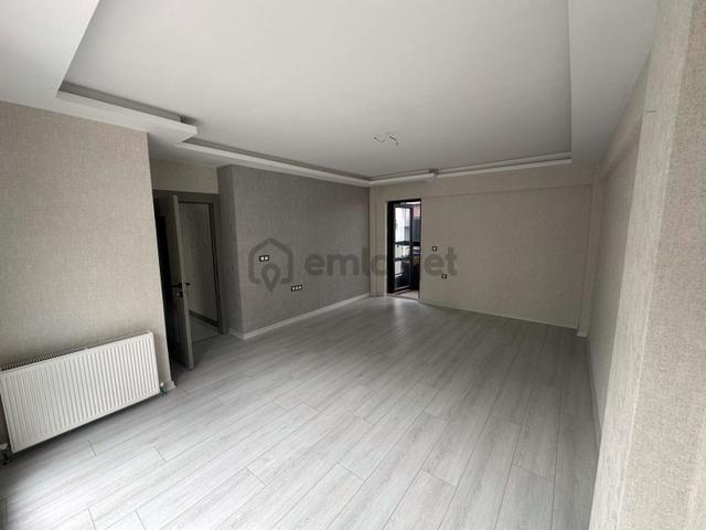 Atapark Mahallesi'nde Cadde Üzerinde Sıfır Binada Full Yapılı Daire! 4