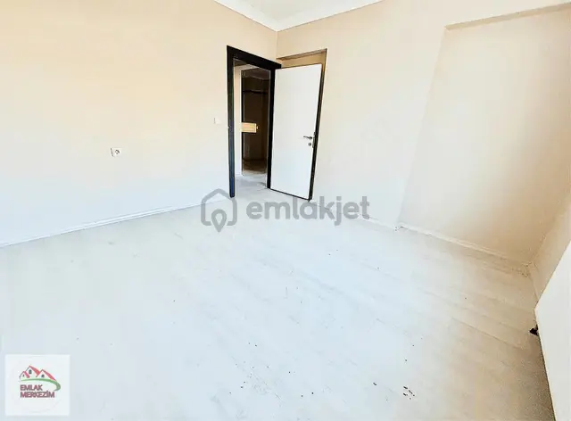 Emlak Merkezim'den Yıldıztepede 6.kat Site İçi Manzaralı Lüx 2