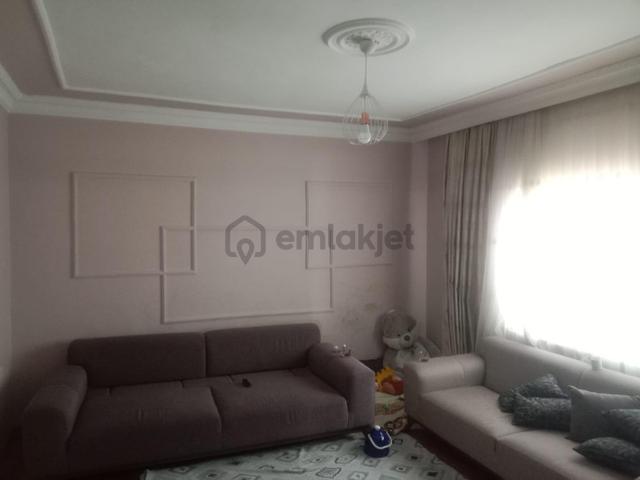 Selimbey Mahallesinde Satılık 3 Katlı Müstakil Ev Ve Arsası 3