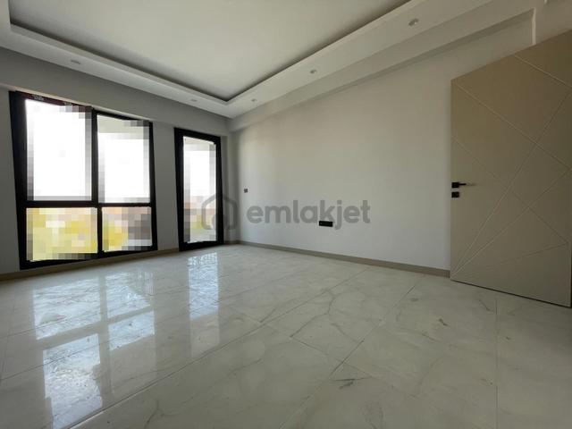 Eskidjiden Cumhuriyette Önü Açık 2+1 Satılık Sıfır Daire 5
