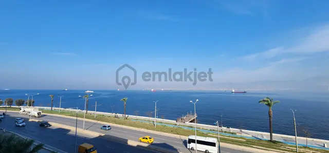 Körfez Manzaralı Satılık Yalı Dairesi 3