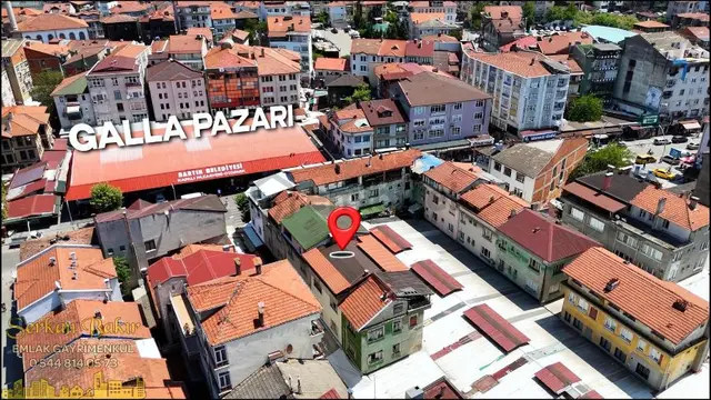 Merkez Çarşı İçinde Kiracılı Satılık Bina 2 Dükkan 2 Daire 3