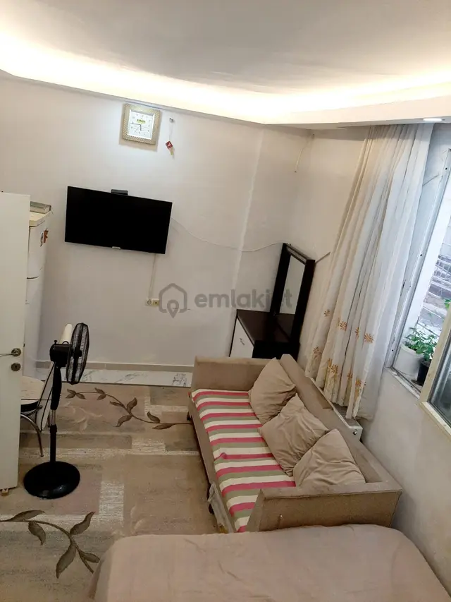 Sahibinden Acil Satılık 1+1 Doğalgazlı Daire Konak Arena Otel Arkası 3