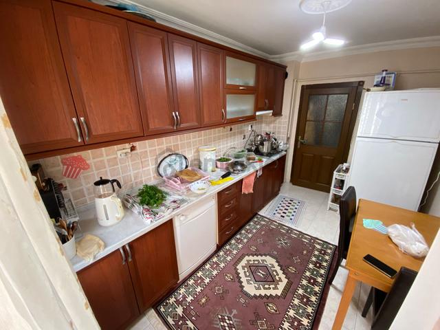 Kuşcağız Mahallesi'nde Cadde Üzerinde Çift Teras Balkonlu 3+1 Daire! 3