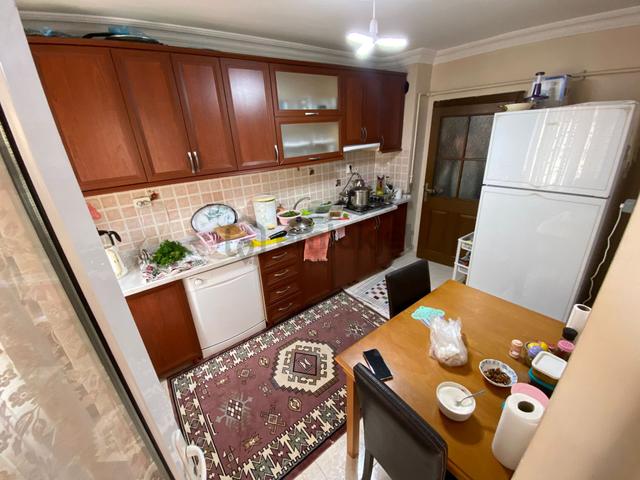 Kuşcağız Mahallesi'nde Cadde Üzerinde Çift Teras Balkonlu 3+1 Daire! 4
