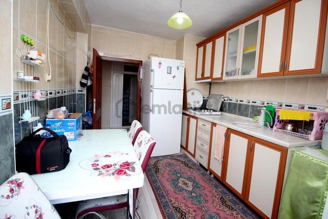Emre Emlak'tan Topçu'da Manzaralı Satılık 5+1 Teraslı Daire 3