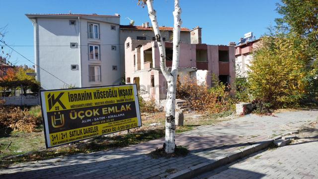 Afyon Üçok Emlaktan Kanlıca Mah Satılık Topraktan Ultra Lüx 2+1 3+1 Sıfır Daireler 4