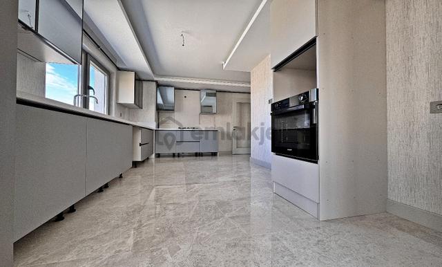 Kanuni Mahallesi'nde Sıfır Binada 3+1 Full Lüks Yapılı Daire! 5