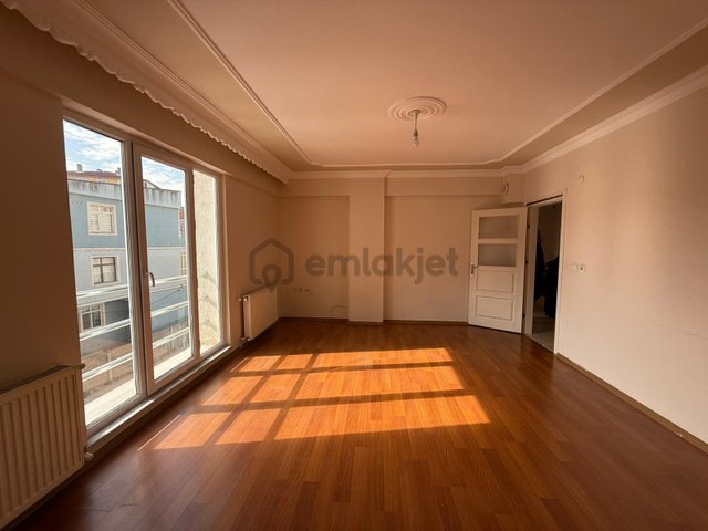 Le Max Gayrımenkul Den Kızılpınar Ataturk Mah Iskanlı Kombılı Satılık 3+1 Daıre Le Max Gayrımenkul Den Kızılpınar Ataturk Mah Iskanlı Kombılı Satılık 3+1 Daıre