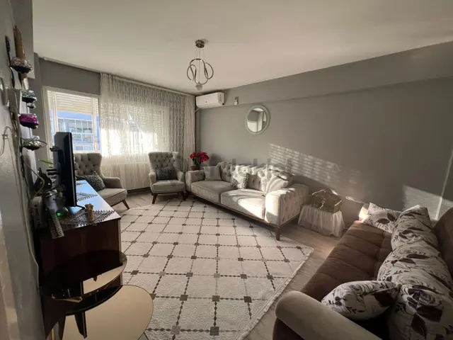 Acil Konak Zeytinlik Mahde 2+1 85m2 D.gazlı Ayrı Mutfak Bakımlı Daire 3