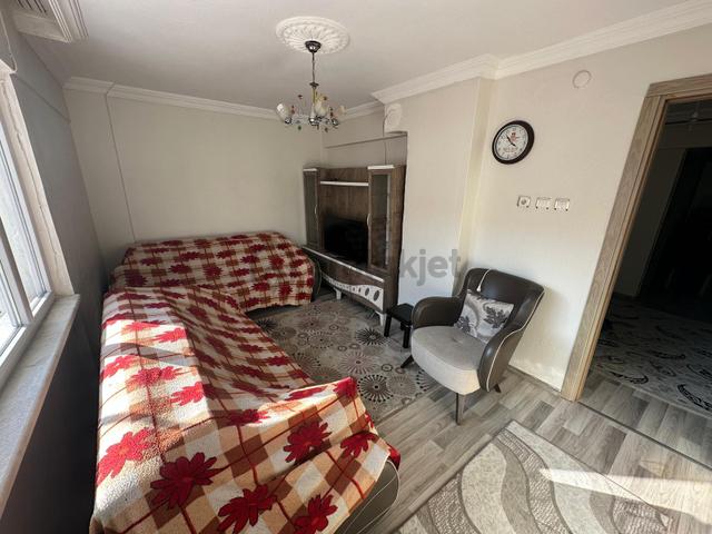 Zeki Emlak'tan Sakarya Mahallesinde 2+1 Eşyalı Kiralık Daire 4