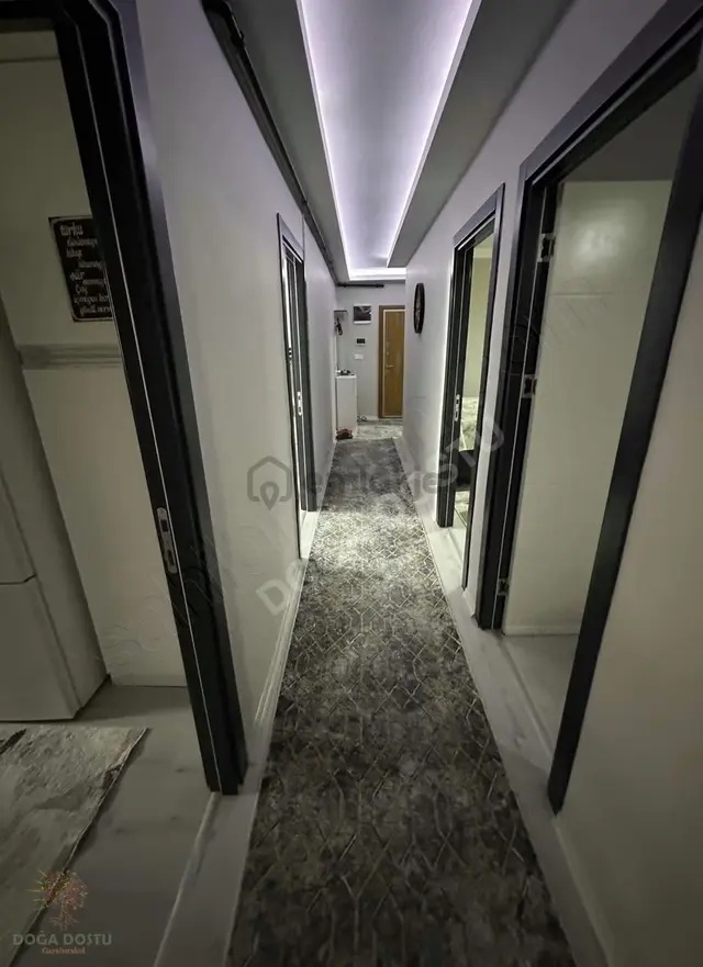 Doğa Dostu'ndan Bayraklı Anadolu Cad.üzeri 3+1 Eşyalı Daire 2
