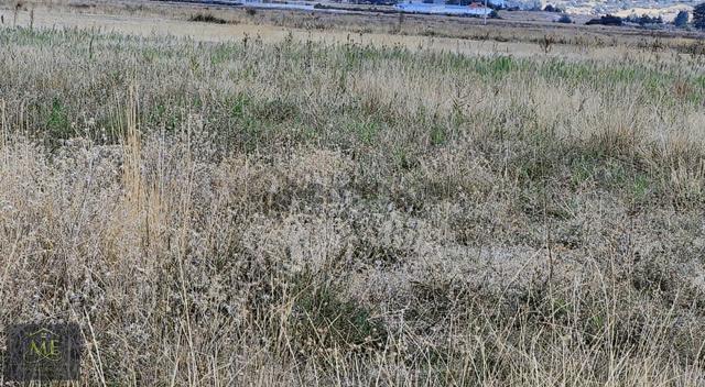 Kaynak Suyu İçinde Verimli Tarla Saldagölüne Yakın Yerleşim Yeri 5