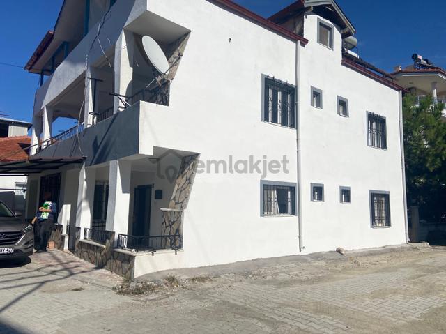 Dalaman Karaçalıda Satılık Tam Müstakil 3 Kat Ev 5