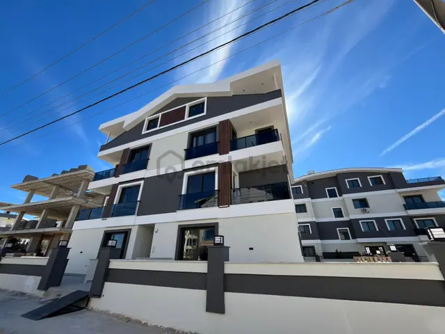 Didim Merkezde Müstakil Girişli Sıfır 3+1 Daire 1