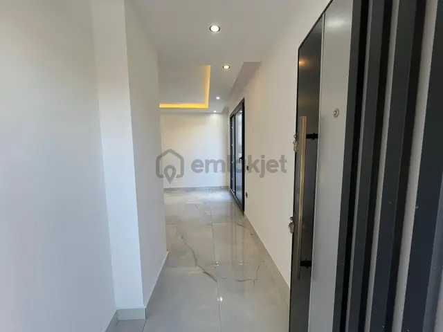 Didim Merkezde Müstakil Girişli Sıfır 3+1 Daire 4