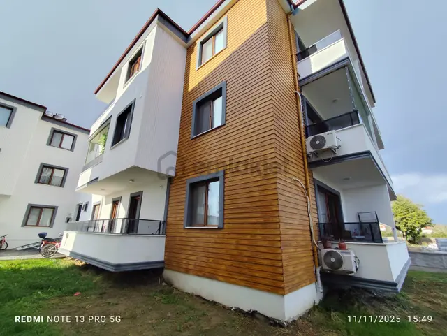 Ayvalık Altınovada 3 Katlı Binanın 1.katı: 3+1 Sıfır Lüks Daire 2