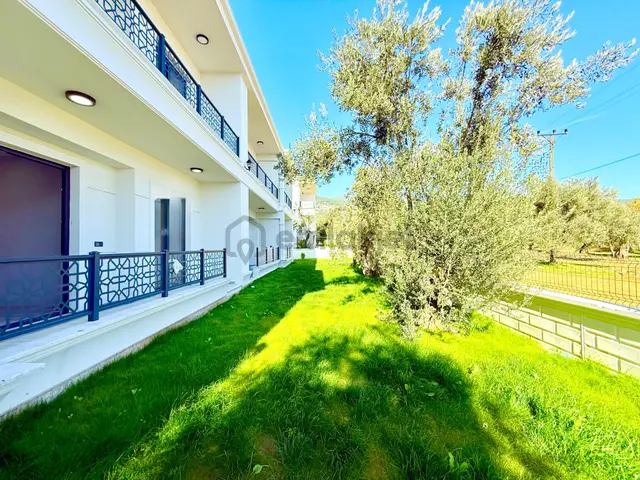 ▶ ▶ Akçay Körfez'den Bahçe Kullanımlı Ön Cephe 1+1 Sıfır Satılık Daire 2