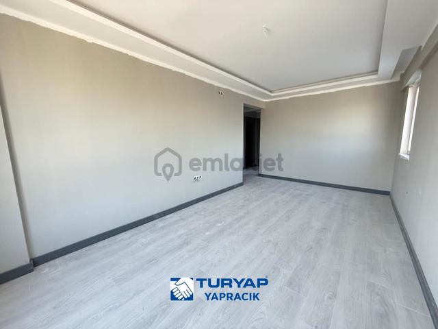 Turyap Yapracık 'tan Kayalar Sky 'da Katta 2+1 Daireler 3