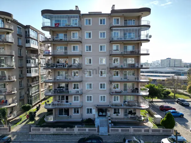Çiğli Ataşehir'de Satılık 3+1 Yüksek Kira Getirili Önü Açık Ferah Daire 1