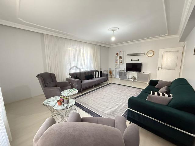 Karapürçek'te 135 M2 Ön Cephe Asansörlü Ebeveyn Banyolu 3+1 Satılık Daire !! 4
