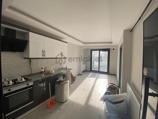 Acill Buca Dicle Mah.de Işıklıpark Yakını 1+1 55m2 Dgazlı Ankastreli Satılık Daire 3